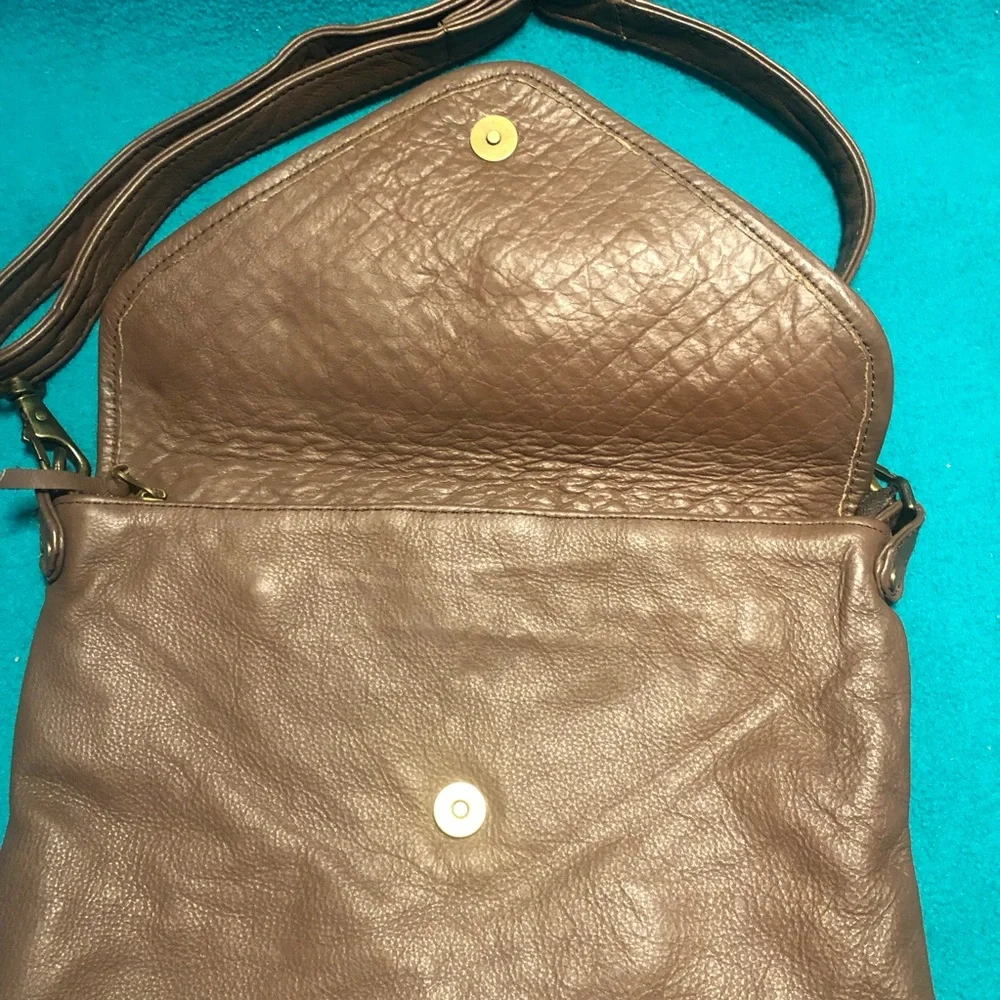Wanderers Travel Company Matseilles Woven Crossbody Clutch - Chocolate Brown